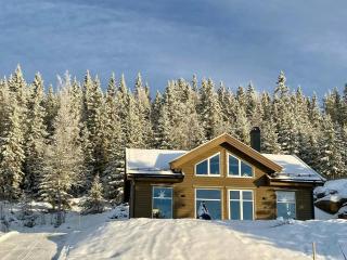 Family Cabin With Views In Lygnalia - 0