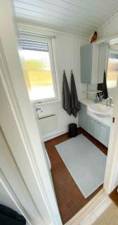 Summer Bliss With Vibrant Garden In Nødebohuse - 1