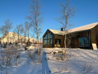 Mountain Cabin With Beautiful Lake View - 8