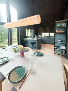 Mountain Cabin With Beautiful Lake View - 4