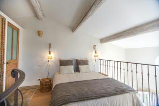 Hilltop House With Luberon Views In Ménerbes - 6