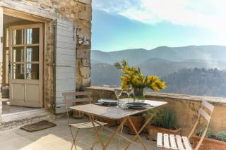 Hilltop House With Luberon Views In Ménerbes - 0