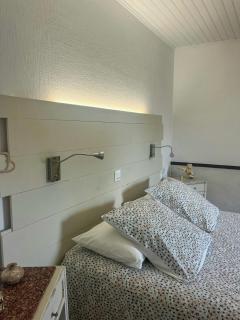 Peaceful Miller's House Gite Near L'isle-Jourdain - 1