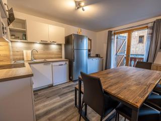 Chalet spacieux à Plagne Soleil, 8 pers, WiFi - FR-1-351-83 - 3