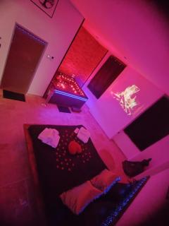 Hammam et Balneo Suite de charme You & Me ' love room ' - 0