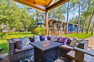 Lake Livingston Retreat with Firepit, Fishing, and Game Room - 5