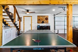 Lake Livingston Retreat with Firepit, Fishing, and Game Room - 1