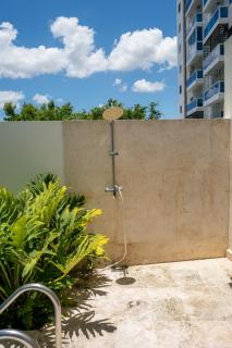 Luxurious Apartment with pool near airport - 4