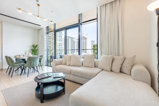 Spacious 2 Bedroom in JVC with pool & gym access - 0