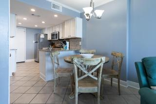 GS Surf & Racquet Club 502C - 4