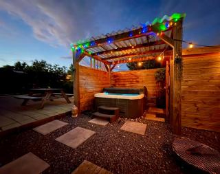 Wellness bungalow with jacuzzi &sauna&private garden near Amsterdam - 7