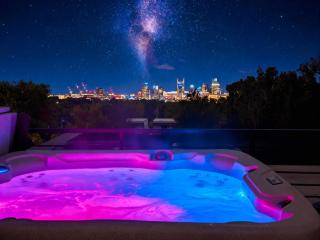 Nashville Retreat with Hot Tub & Private Garage - 8