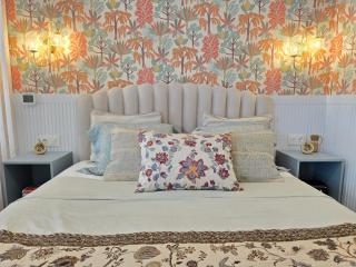 Sun & Palms - Beach Vibe Designer Apartment - 5