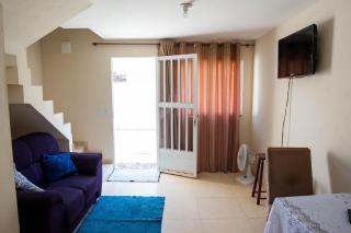 Casa Pet Friendly com Varanda e Churrasqueira - 2