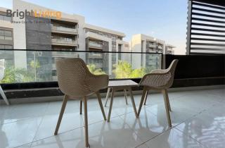 Ultra Luxury 3BR Brand New Green oriented compound - 8