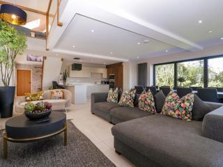 Forest Lodge - 1