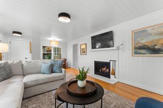 Dahlia House, 5 BDRM, Walk to town - 3