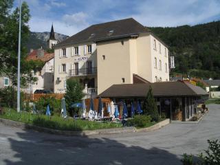 Hôtel Restaurant Les Alpins - 9