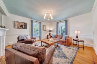 Levi Hall Farmhouse- Whole House - 4