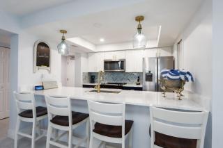 Breathtaking Panoramic Gulf Views on Sanibel - Sundial D401 - 3