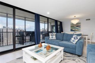 Breathtaking Panoramic Gulf Views on Sanibel - Sundial D401 - 2