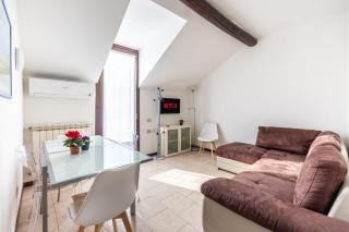 200m dalla metro trilocale con suite privata con bagno - 0