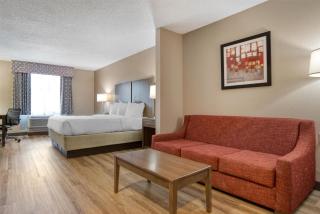 Best Western Plus Philadelphia-Choctaw Hotel and Suites - 8
