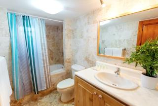 Condo very close beach - 2