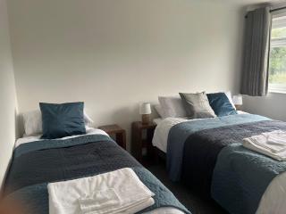 Tempest house - Ideal for contractors off road parking close to town centre - 3