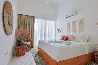 Elegant 2BD, Golf Course Views - 8