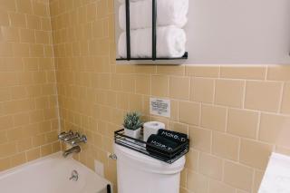 Spacious 4BR Retreat with Salt Water Pool and Hot Tub - 2