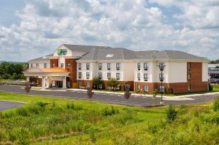 Holiday Inn Express Hotel & Suites Lancaster by IHG - 5