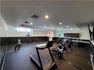 Prime East Downtown Studio w pool gym laundry - 5