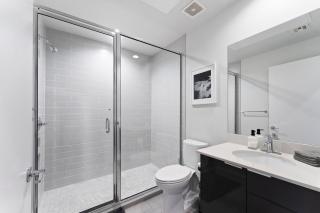 Prime East Downtown Studio w pool gym laundry - 7