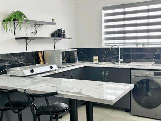 The Lantern Luxe Retreat - 2