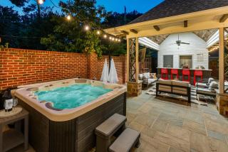Pool Outdoor TV Fire Pit Game Room - 6