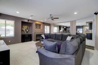 Spacious 5BR Retreat Pool Grill 15 Min to Westgate - 8