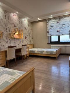 Stylish Mountain-View Apartment - Quiet Area, Near Center - 1