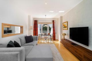 WHome Modern Apartment with Great Atmosphere - 3
