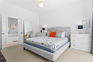 5BR Sleeps 13 with Private Pool & More - 7