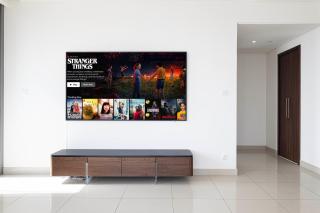 Skyline Aura 1 & 2 Bedroom Apartments I Burj Khalifa & Fountain Views I Dubai Mall Access I Parking, Gym, Wi-Fi & Infinity Pool - 8