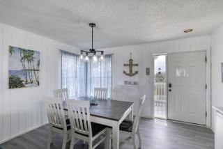 The Funky Pelican Direct Oceanfront Retreat - 2