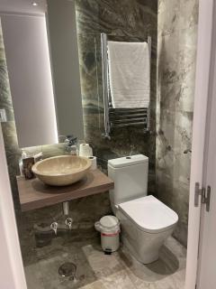 Piso a un lado de Gran Vía 2 habitaciones 2 baños - 7