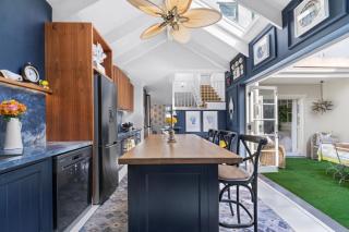 Modern Coastal Townhouse at The Majestic - 6