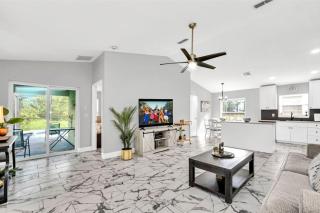 Queen Beds Private Pool Super Fast WIFI - 4