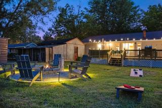 10min to NRG | Hot tub | Sauna | Firepit | 4br 3ba - 9