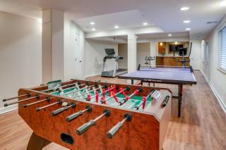 Yard, Home Gym, and Game Room Spacious Aurora Home - Foxfield - 9