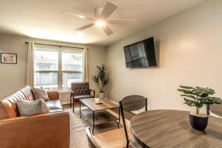 1BR Gem Free Parking 5 mins to Houston Museum - 9