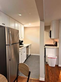 Modern 2 Bed near Rice University - 4