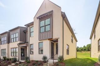 3 Mi to Ole Miss, New Build Inviting Townhome! - 9